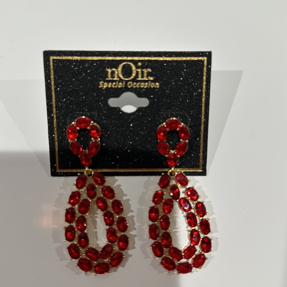 🌸NEW Earrings nOir RED.